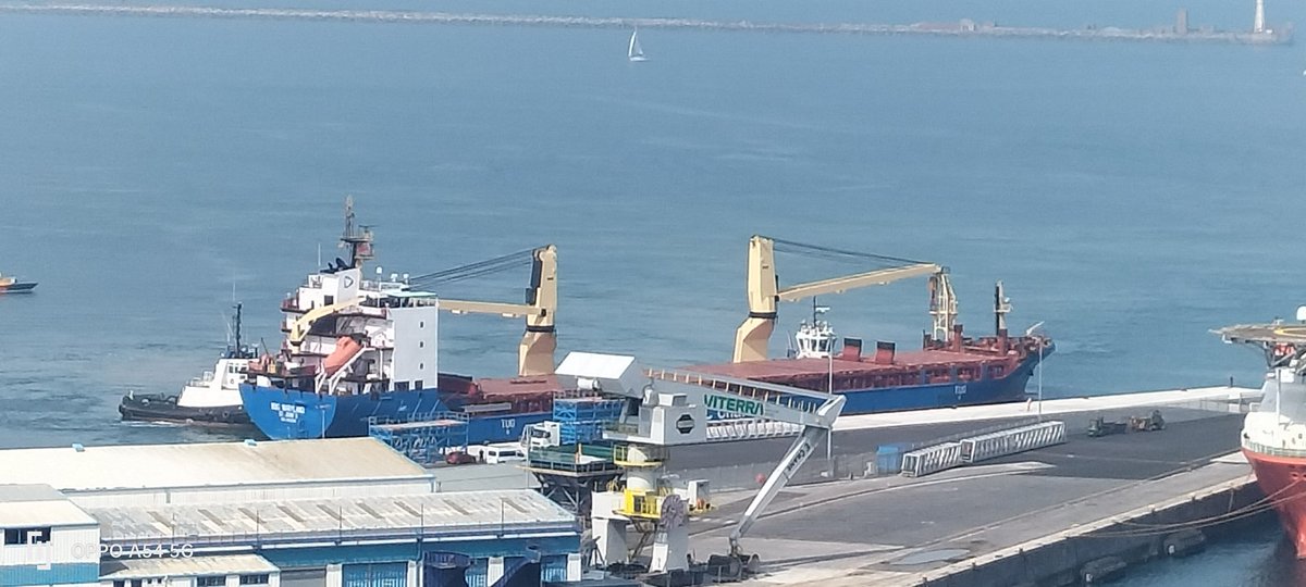 AytonJustyn's tweet photo. Boycott portland port 🇦🇬 BBC Maryland 🇦🇬 in #portland on 11/5/24.A Bulk Carrier. #Weymouth #dorset  #BulkCarrier #ships #shipping #Shipsphotography #photography #shipslnpics #shipspotting #BbcMaryland #BbcChartering #Antiguabarbuda https://t.co/5k1VD1eyn6