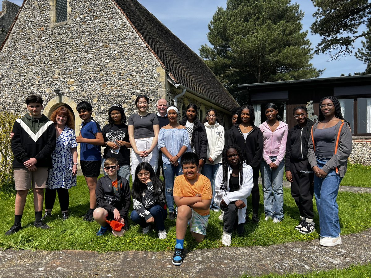 margaretmizen's tweet photo. Thank you to the lovely young confirmation candidates from St Theresa’s parish in Ashford for listening to Jimmys story and to  the sisters at Minster  Abbey @SisterWalburga for allowing us to spend time in the beautiful calm surroundings 
Such a beautiful day https://t.co/1MmrxUhMsR