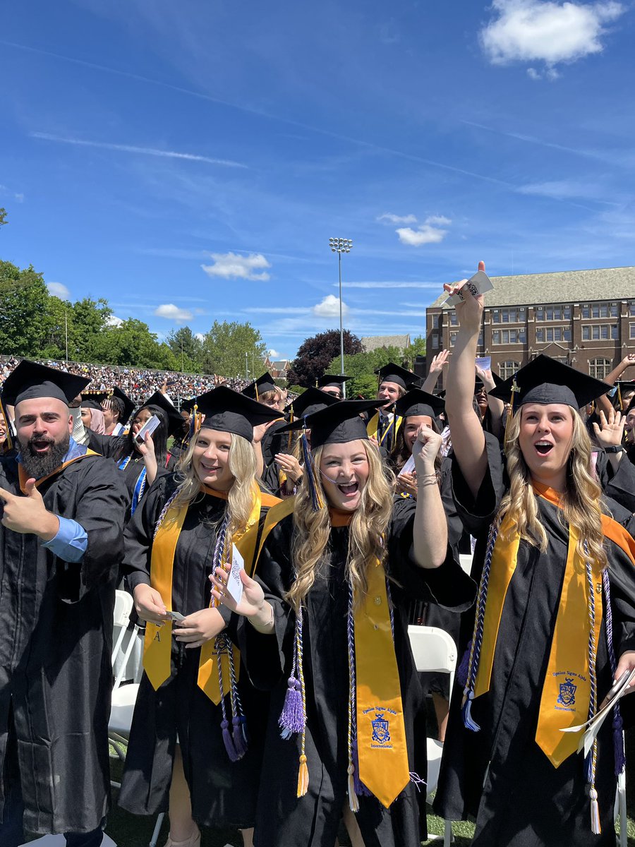 La Salle University tweet media