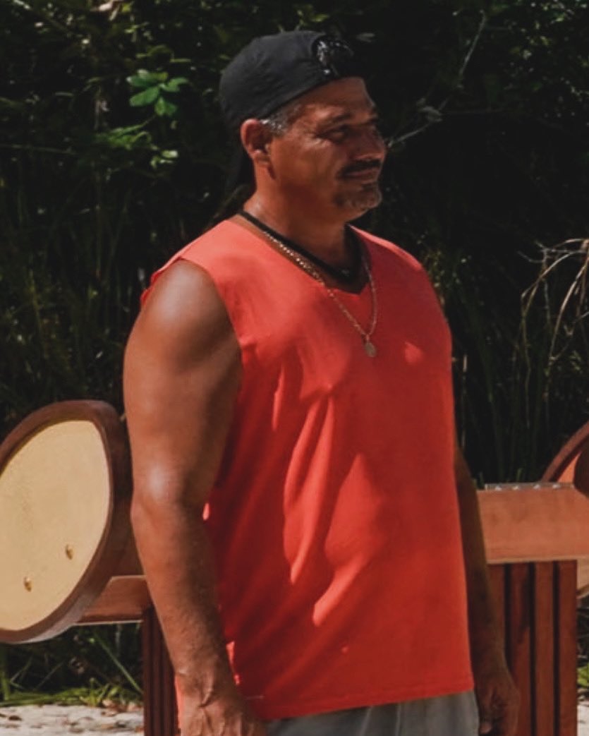 BostonRob's tweet photo. It all comes down to this…. @DealOrNoDealUS Finale this Monday 10/9c on @nbc #dealornodealisland @JoeManganiello @EndemolShineUS @peacock https://t.co/HAlhQ5Z0Cu