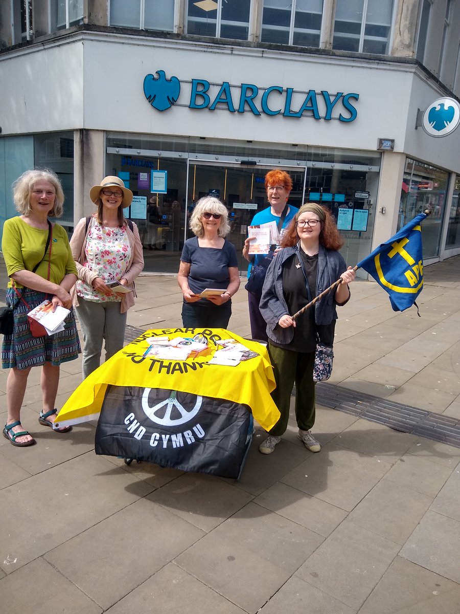 APF joined with <a href="/CNDCymru/">CNDCymru</a> in Swansea city centre today to protest the return of #nukes to #Lakenheath. Encouraging responses with many signing CND postcards to tell Rishi Sunak no thanks to nuclear weapons!