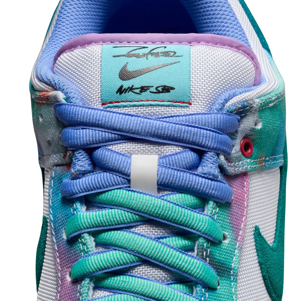 Futura x Nike SB Dunk Low 
🗓️ May 15 (Futura) May18 (Skate shops) May 22 (SNKRS) 
💰 $135