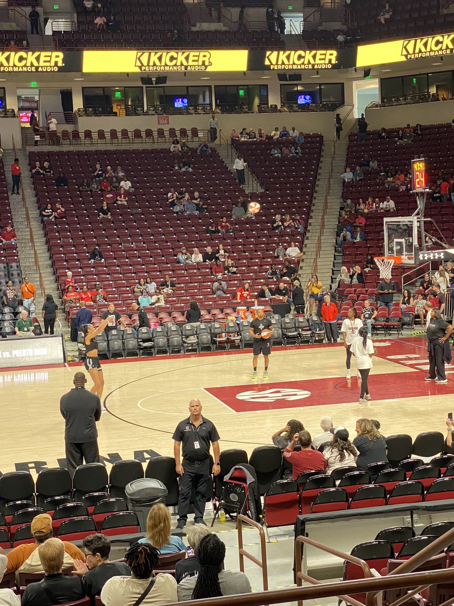 ikkims's tweet image. Here to see @LVAces @_ajawilson22 @GamecockWBB