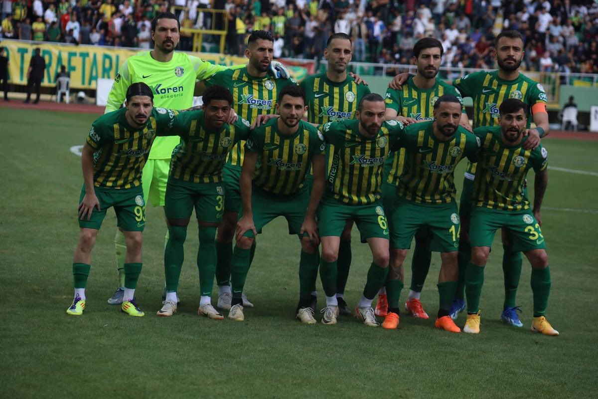 1.ligde ligin son maçında evinde galip gelerek ligde kalmayı başaran bölge takımımız Şanlıurfaspor’u kutluyoruz @Sanliurfaspor
