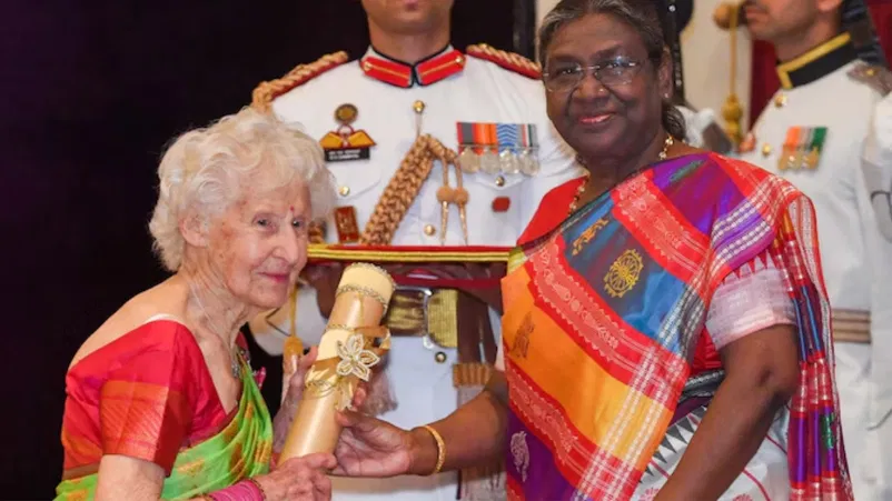 Who is #CharlotteChopin, 101-year-old French yoga teacher conferred with #PadmaShriAward?

READ: news9live.com/india/who-is-c…