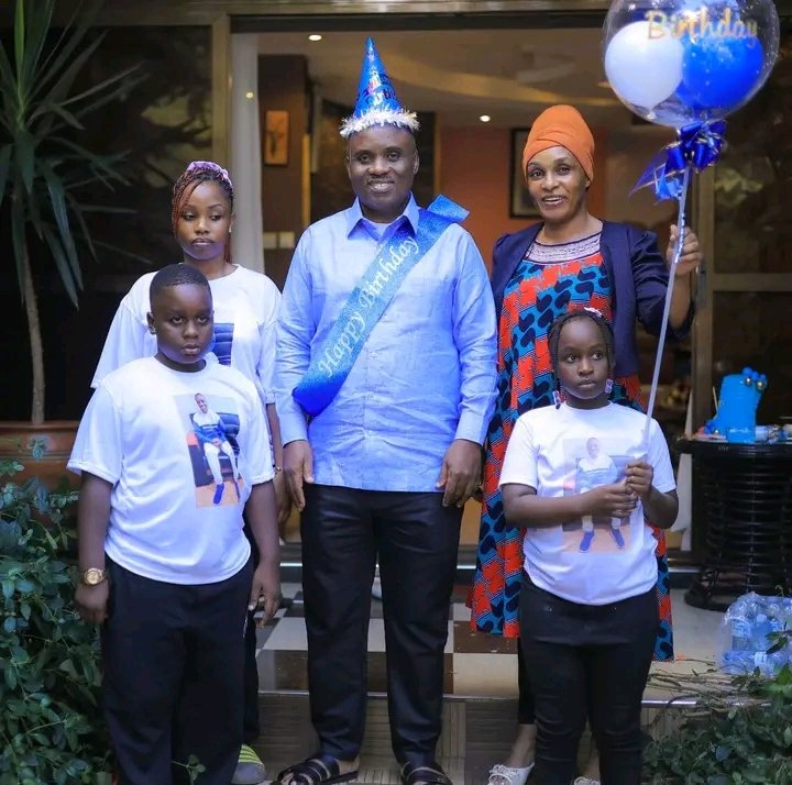 Happy 54th birthday to the Lord Mayor of Kampala, Hajj @EriasLukwago_. May the Almighty protect you and give you good health. May all your prayers be answered as you celebrate this new age. Happy birthday brother!