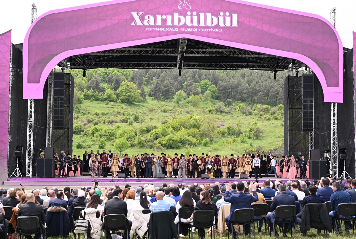 Karabağ'ın sembol şehri Şuşa'da '7. Harıbülbül Müzik Festivali' yapıldı. trtavaz.com.tr/haber/tur/avra…