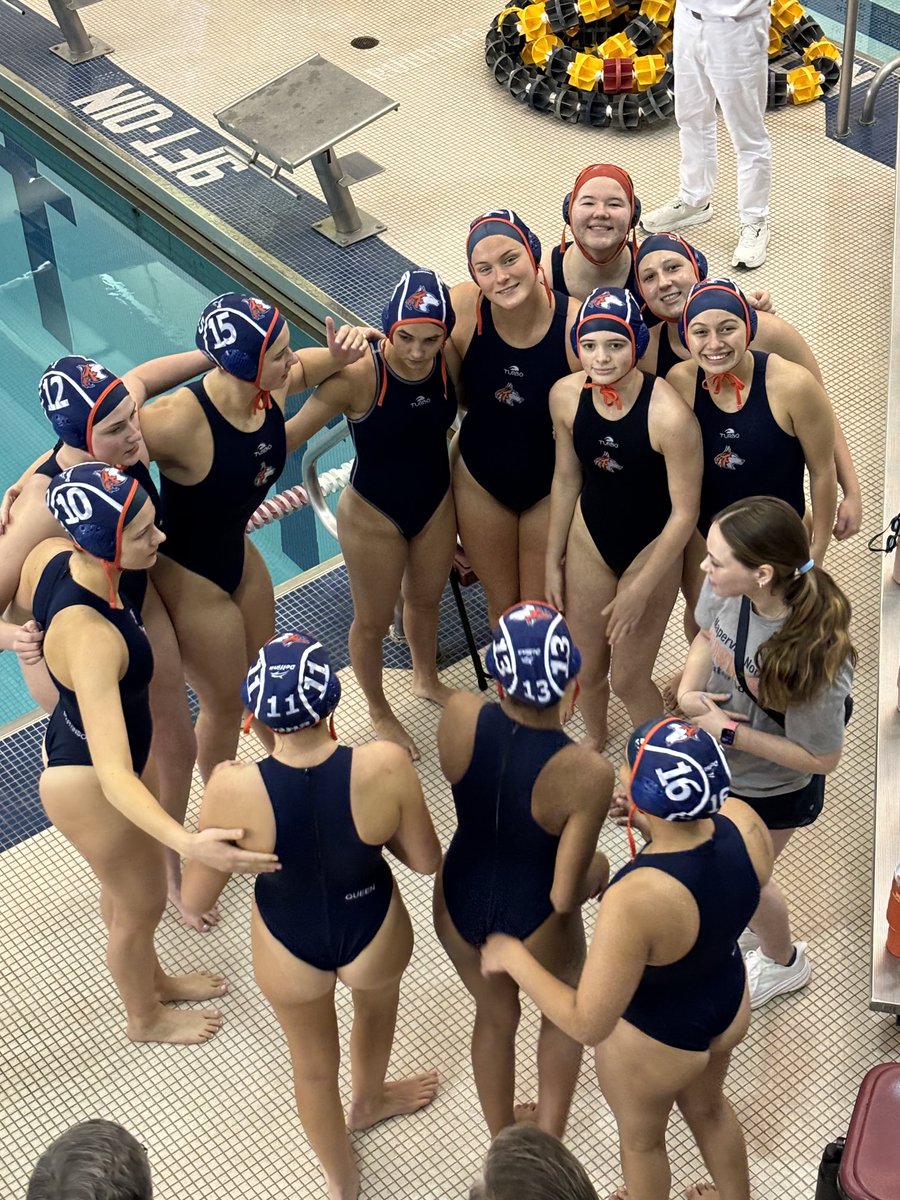 And now the women's water polo teams turn!! Let's go Huskies!