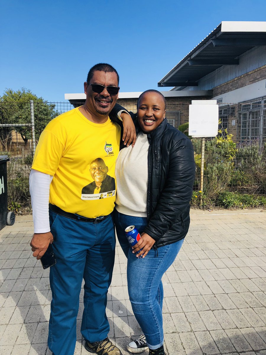 My LET Co-ordinator! Cde @DelmaineCottee of the African National Congress, his love and commitment to the ANC is amazing. #LetsdoMoreTogether #VoteANC2024 🖤💚💛