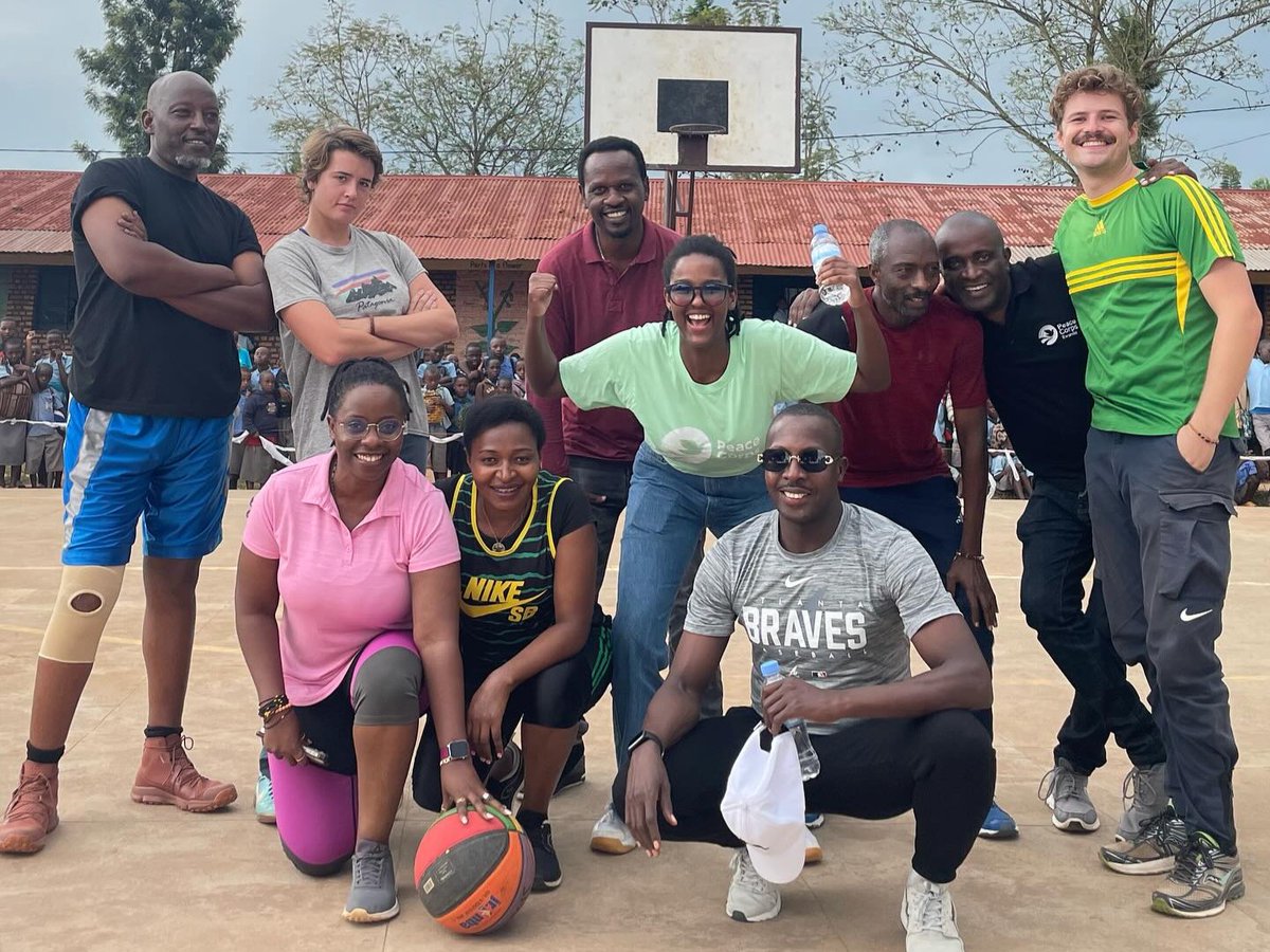 Rwanda Volunteer Mitch and the local community worked together to build a joint volleyball/basketball court. 🏀🏐 'Kabare Arena' is a testament to hard work and collaboration. Now as the #NBAplayoffs heat up, the passion for basketball in Kabare is real! 🏅