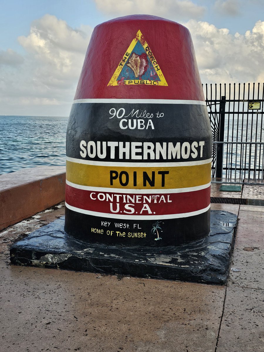 Up before the ☀️ to catch the Southernmost Point Buoy in Key West without the crowds! 📍 Totally worth it for that iconic pic. Who else has made this pilgrimage? 

#keywest #southernmostpoint #southernmostpointbuoy #vacationmode #travel #islandlife