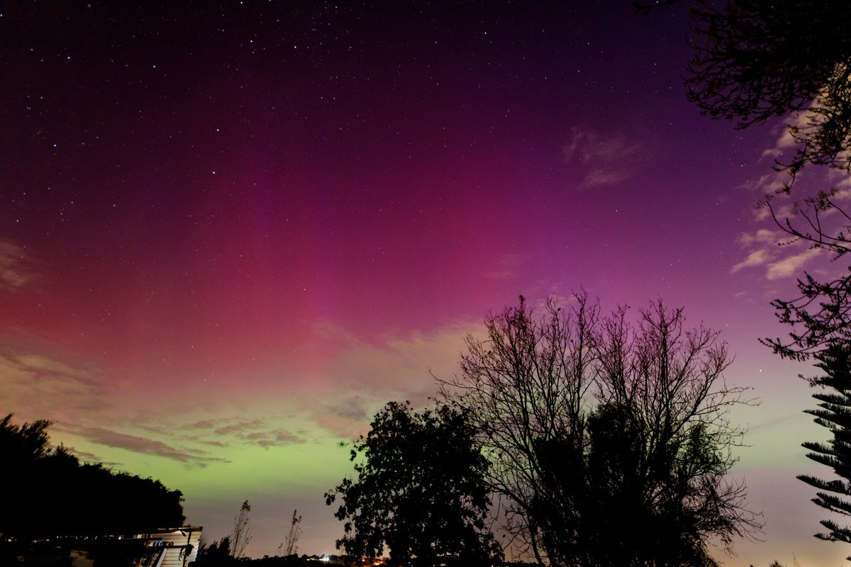 Did not expect to get such an amazing  look at the aurora from Melbourne! The colour was even visible to our eyes <a href="/na/">JF</a>
