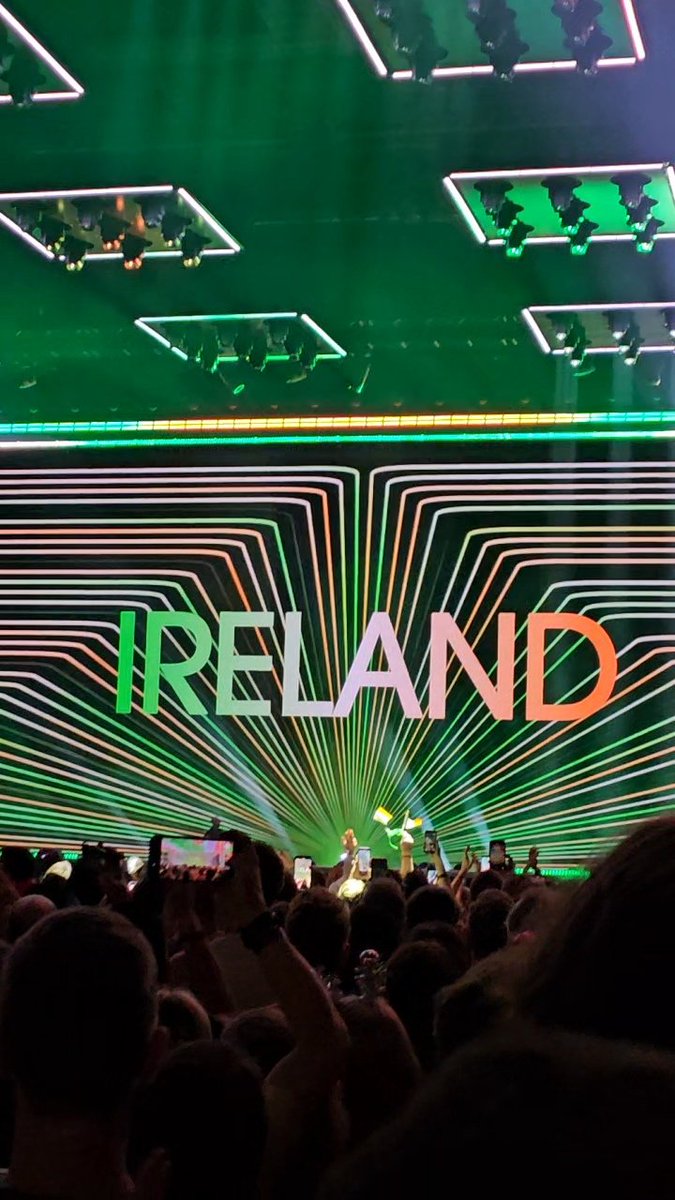 Pri_Letterman's tweet photo. Greece, Ireland and Switzerland skipped the flag parade today. Which I have never seen happen at any family show before. https://t.co/WHQDIS1Clj