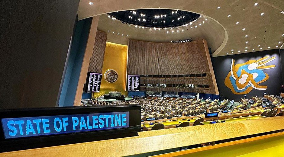 ¡ Asamblea General otorga nuevos derechos a Estado palestino y apoya su membresía plena en la @ONU_es ! ¡Momento decisivo! #Cuba sigue cada instante del destino de #Palestina.