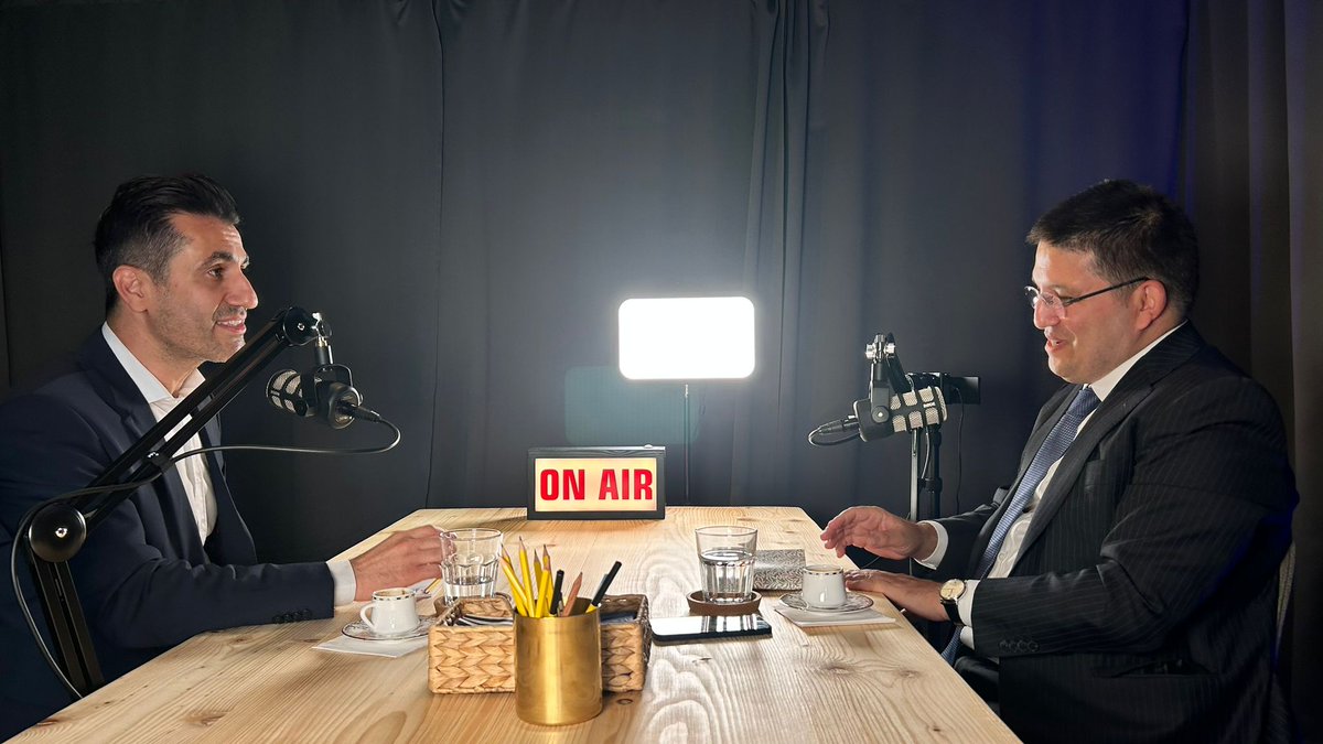 ussal's tweet image. PODCAST 33 dk:

Değerli dostum @oguzhan Aygören&apos;i UC Berkeley&apos;de hoca olmaya gitmeden yakaladım.

Üniversitelerimizdeki meselelerden naşarılı girişimcilerin kişilik problemlerine kadar birçok konuyu konuştuk💼

open.spotify.com/episode/28pwSK…