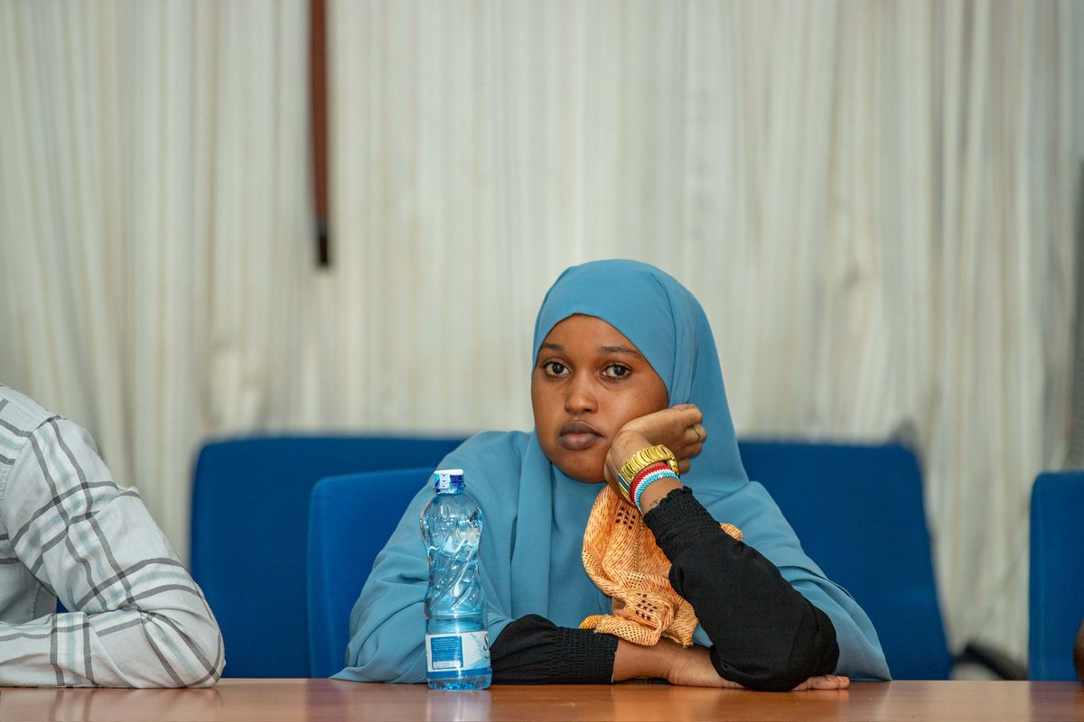 Refugee Youth Inclusion and empowerment is central to <a href="/UNHCR_Kenya/">UNHCR KENYA</a> response. Productive discussions with the refugee youth leaders in #Dadaab 🇰🇪 2 find impactful opportunities - working together co-creating solutions and advancing empowerment in #SDGs &amp; socioeconomic inclusion.