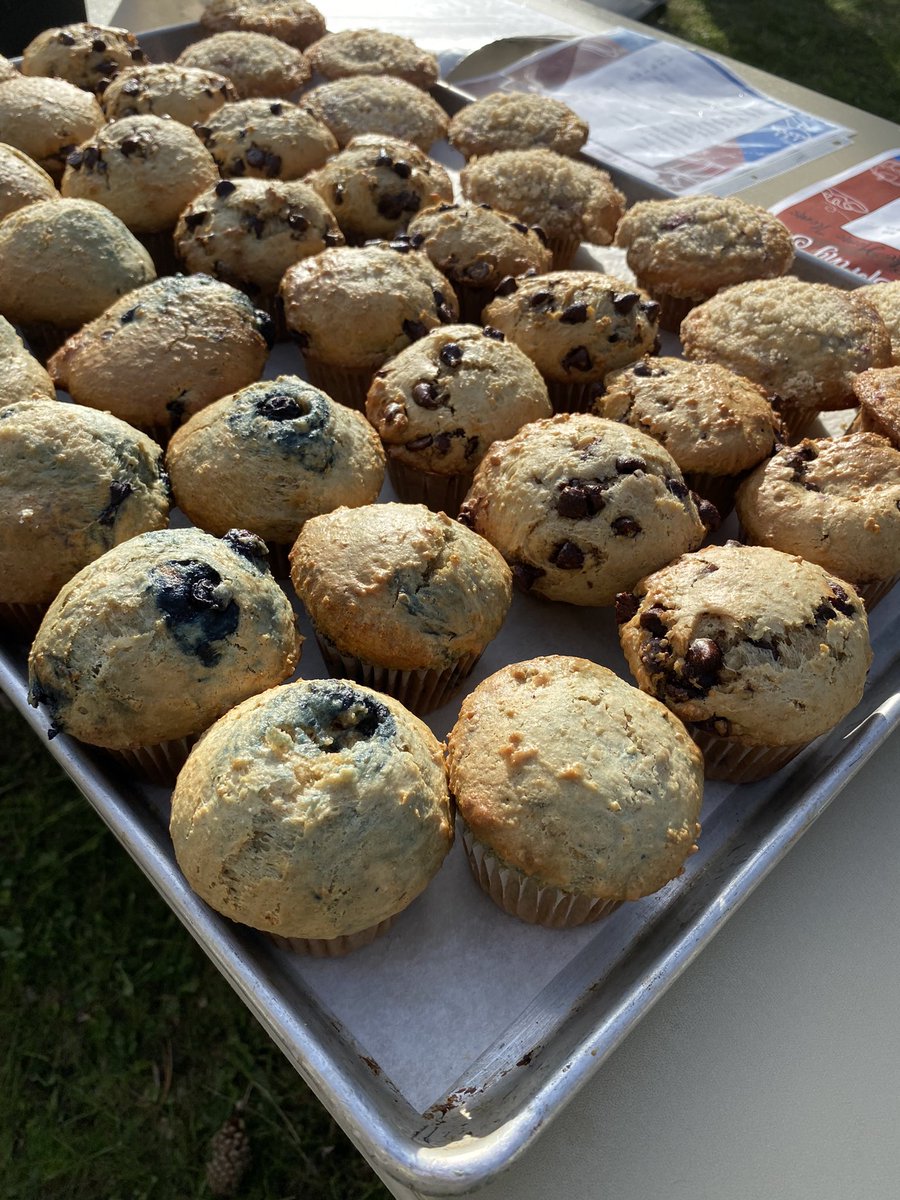 CHSSHuskies's tweet photo. Come for Breakfast ! The College Heights Spring Sale is open and ready for business https://t.co/MNBNbr9OSJ