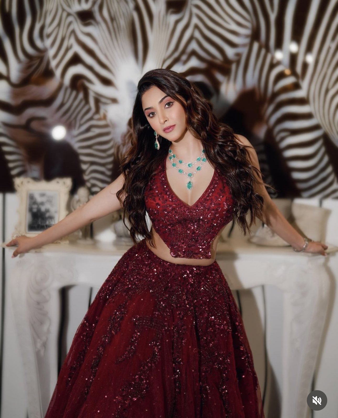 GNTDOMObsAAHYZ8?format=jpg&name=large