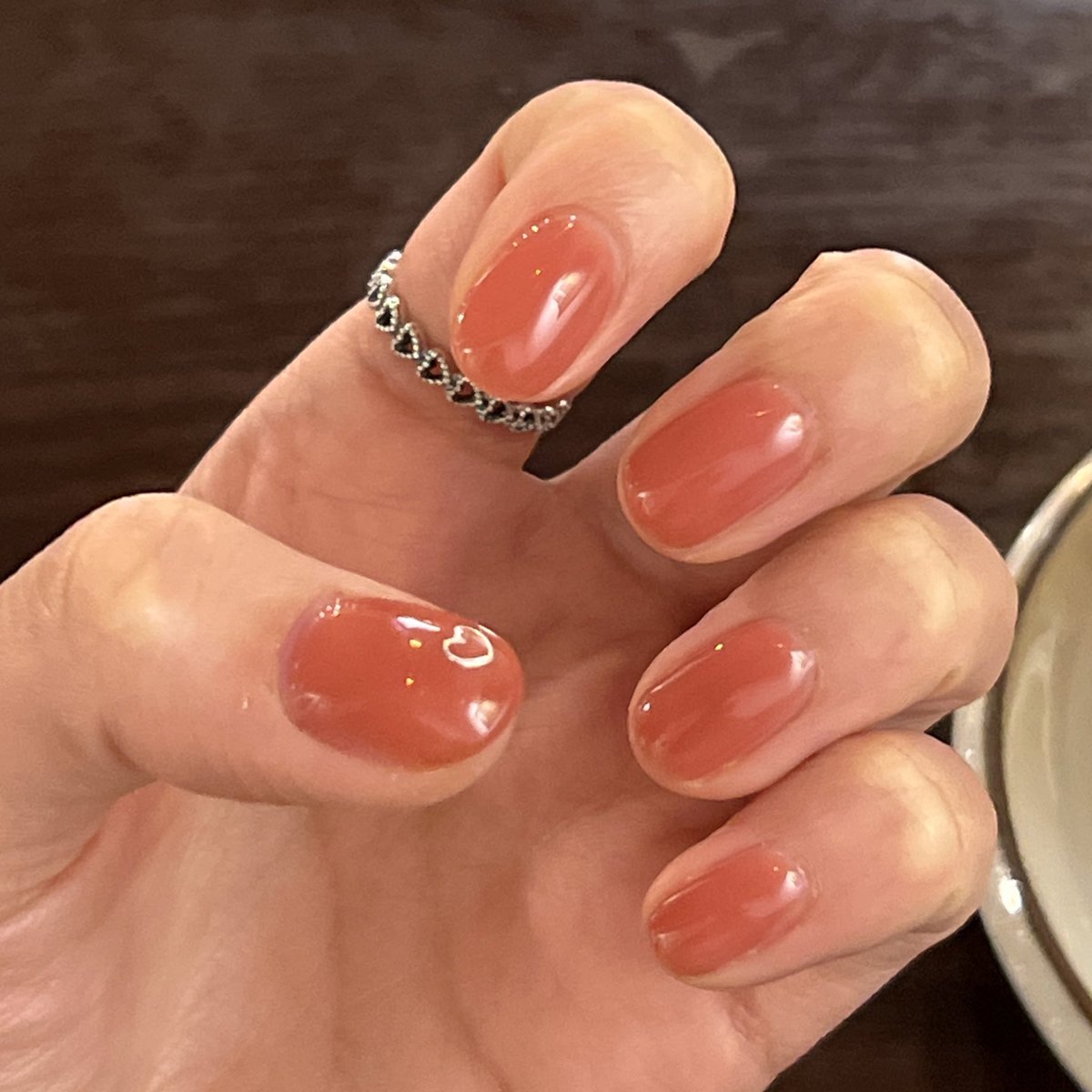 칭구네일샵가서 네일받았어여 🍑