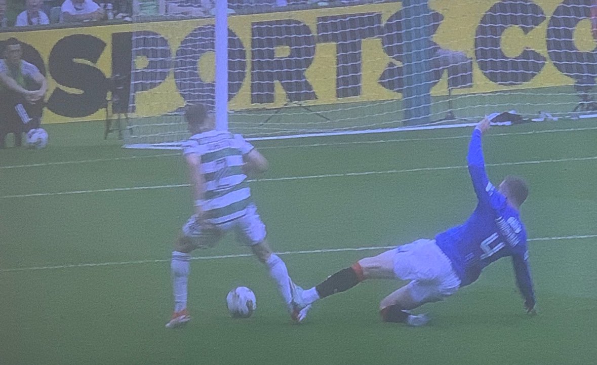 It’s hard to be an analyst at the stadium and make strong opinions however Kenny Miller is 100% wrong here… “ That is not a red card, every challenge cannot be a red card” That’s as clear a red card if I’ve ever seen one and I LOVE a good tackle. #OldFirm