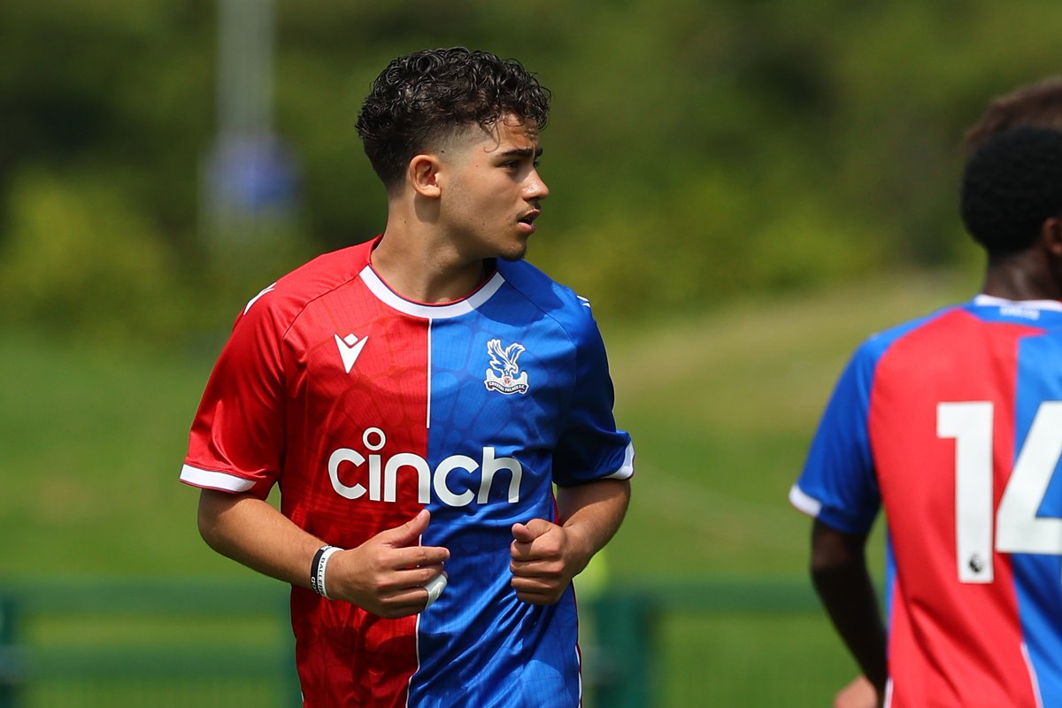 The birthday boy came off the bench today for his first appearance at U18s level 🥳 #CPFC | #U18PL