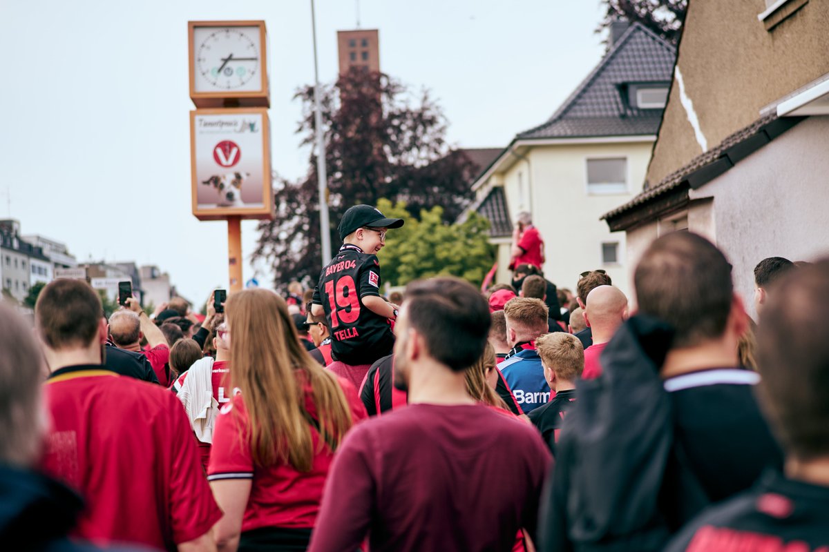 bayer04fussball's tweet photo. #Throwback 🔙 #UEL Halbfinale #B04ASR (7/10)
#FinallyRed | #aCROSSeurope https://t.co/0LOMGHjRmQ