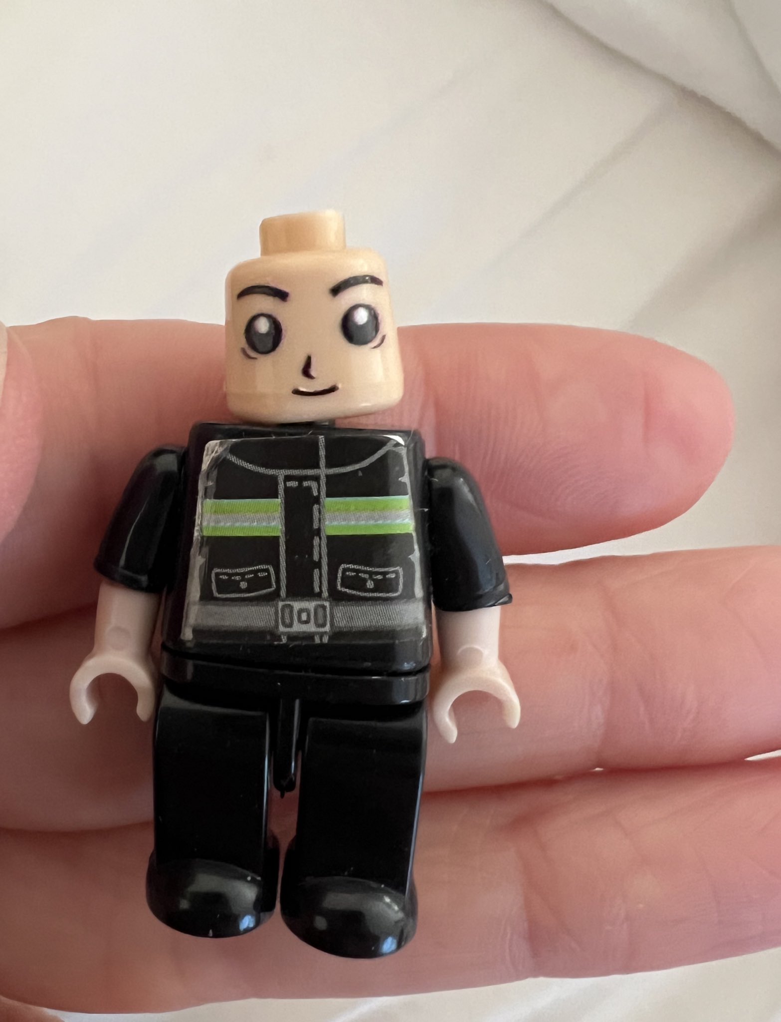 Claire Calzonetti on X Off brand Lego guy looks absolutely terrified he s about to be found out https t ikqRq4vokV X