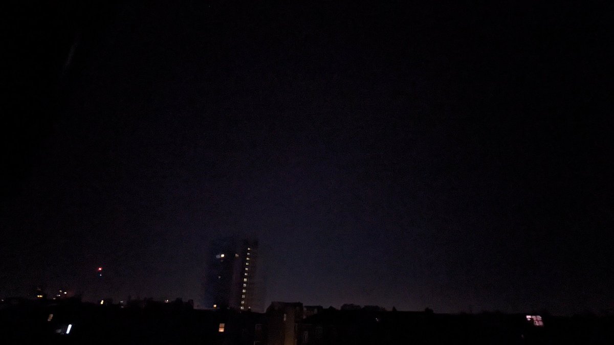 #NorthernLights from Kilburn 😐