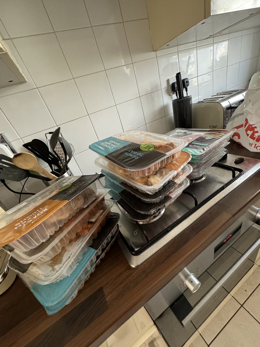 Louis Rayneau (@louisrayneau) on Twitter photo When you order some Oat Milk & Kitchen Roll… and get 10 packs of Chicken & 8 packs of Ham.
Ummm help ? <a href="/ubereats_uk/">Uber Eats UK</a> 🤣 When you order some Oat Milk & Kitchen Roll… and get 10 packs of Chicken & 8 packs of Ham.
Ummm help ? <a href="/ubereats_uk/">Uber Eats UK</a> 🤣