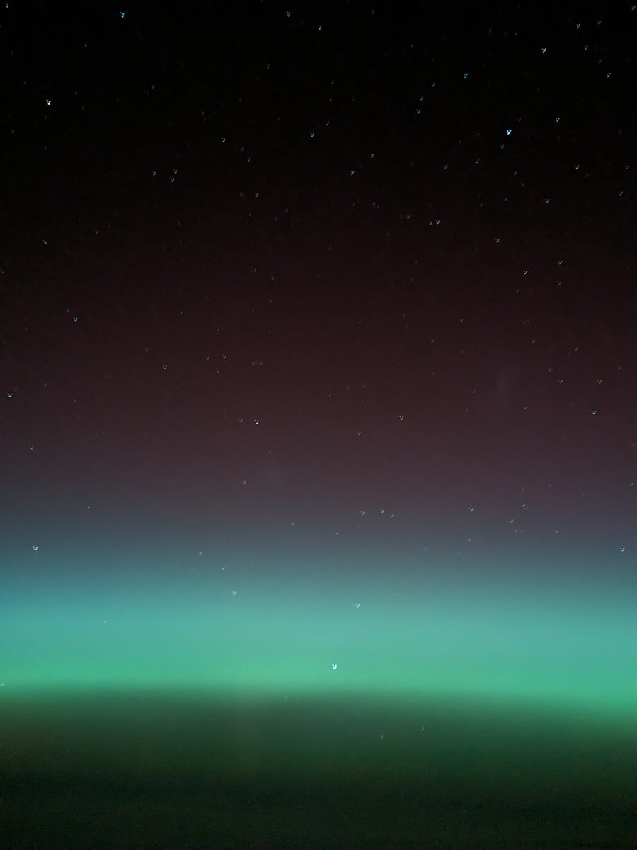 Aurora Australis enroute from Sydney to Wellington. Fantastic to see. Was different to my experience with Aurora Borealis which seems to dance in front of you. This seemed like more of a constant glow. #AuroraAustralis