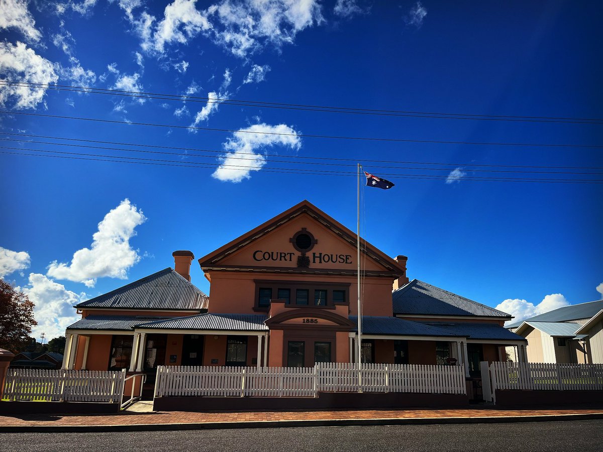 The stunning Stannum House, District Soldiers Memorial Hall and Courthouse architecture, Tenterfield.