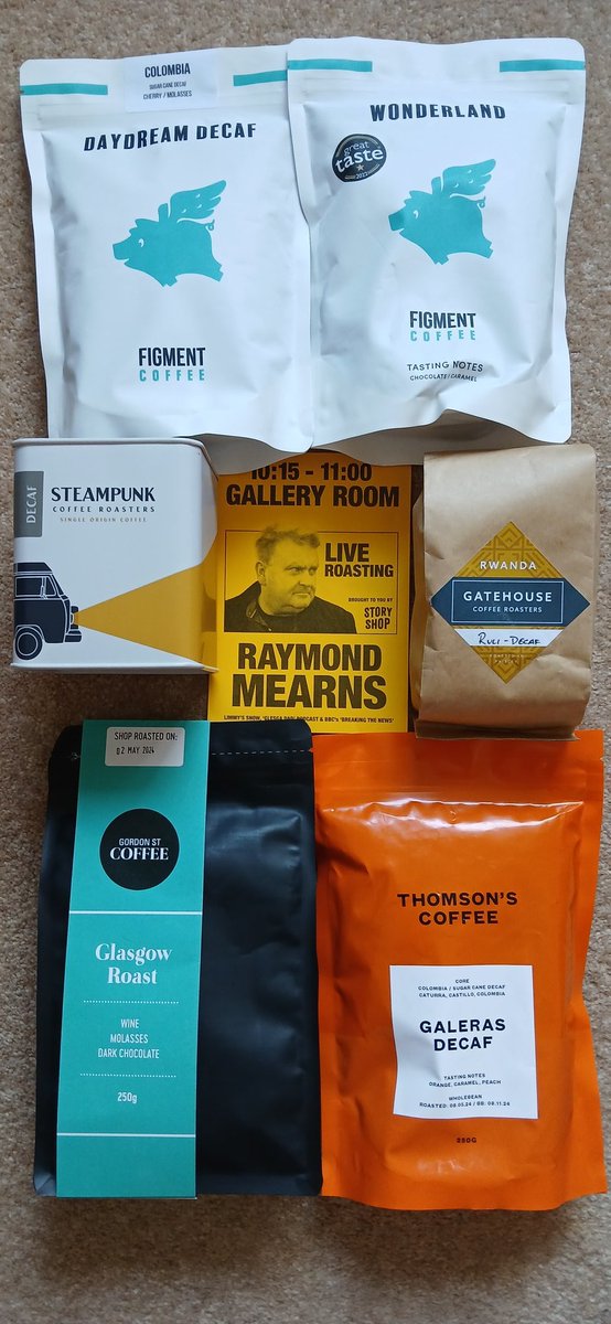 Another great morning @GlasCoffeeFest and a fine haul of fantastic coffees from
@FigmentCoffee
#SteamPunkCoffee
#GatehouseCoffee
@thomsonscoffee
@gordonstcoffee
But best of all was an unexpected, very dark roast from the magnificent 
@RaymondMearns
@wearestoryshop
👴🏻♥️🥑
👴🏻♥️☕️