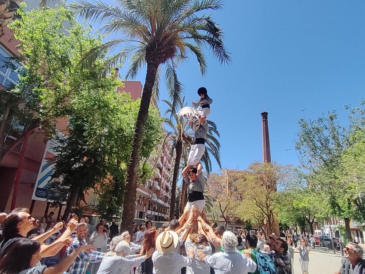 Castellers de Sants tweet media