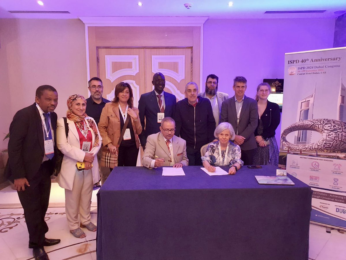 Proud to announce that #AfricanAFRAN has signed an M.O.U with #ISPD1 by the presidents @EdwinaBrown_PD & @drhanyhafez3 -Another milestone to support #peritonealdialysis in #Africa and achievement of the AFRAN PD Committee 🙏🏻🙏🏻