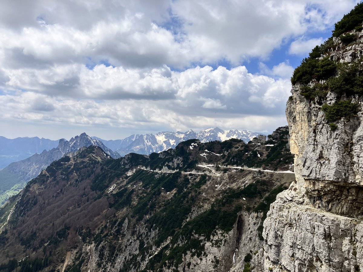 manuelbuson's tweet photo. Strada degli Eroi https://t.co/2coi6FegCp