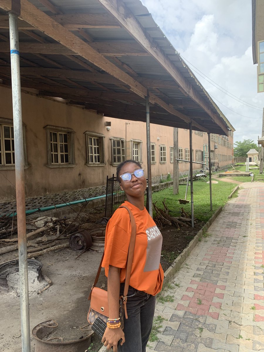 favour83019's tweet photo. #Edo girls will never break ur heart
#eurovisiongr 
@Treasureandrew3 @Jessy_Andrew0 

Tag #Edo girls that you know 🌹❤️ https://t.co/WJR3iCcT5b