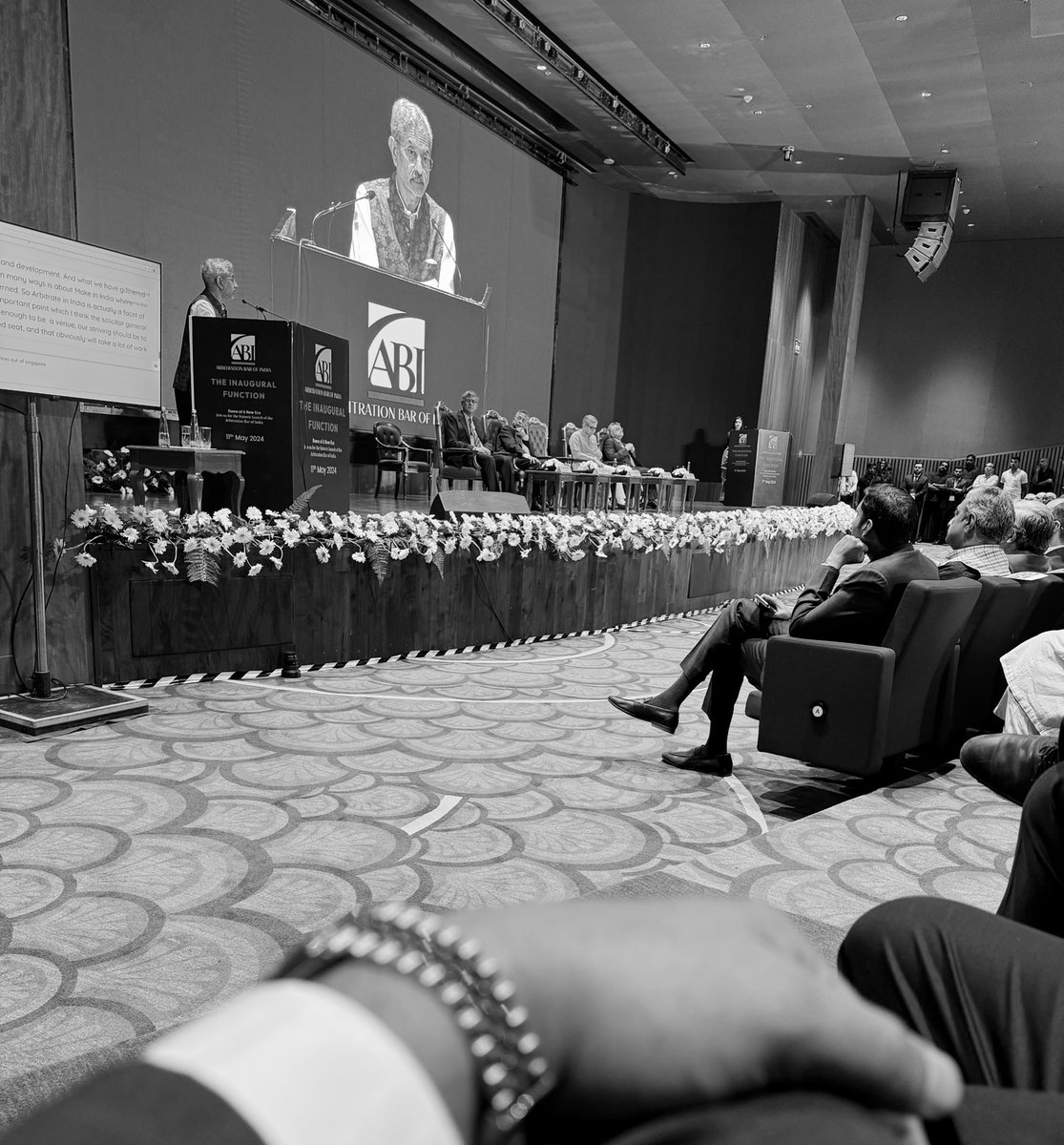 pandeymohitt's tweet photo. Like ‘Make in India’, now “Arbitrate in India”.  EAM Dr S. Jaishankar’s remark at the launch of the Arbitration Bar of India.  @DrSJaishankar https://t.co/YXnMruKrl8