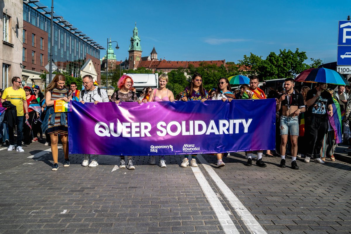 Już za tydzień będziemy się szykować na Marsz Równości w Krakowie ❤️🧡💛💚💙💜 

Wesprzyj Marsz Równości, bez Ciebie się nie uda 🌈

zrzutka.pl/apvgbp