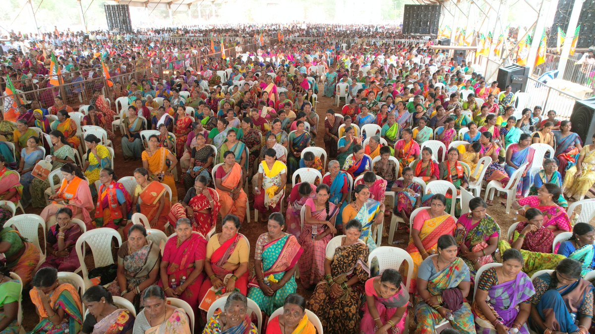 Telangana trusts the BJP-led NDA! Glimpses from Union Home Minister Shri @AmitShah's public meeting in Chevella.