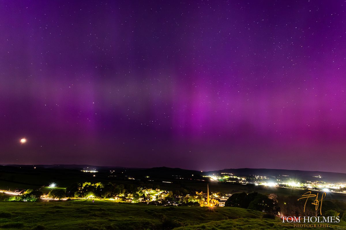 "Hint of Aurora"
Taken overlooking Carleton in Craven, near Skipton (North Yorkshire, UK). I have tried this shot before, for the North Lights, but the light polution got in the way and the results were poor. (re-edit of earlier, half-asleep, version)
© Tom Holmes