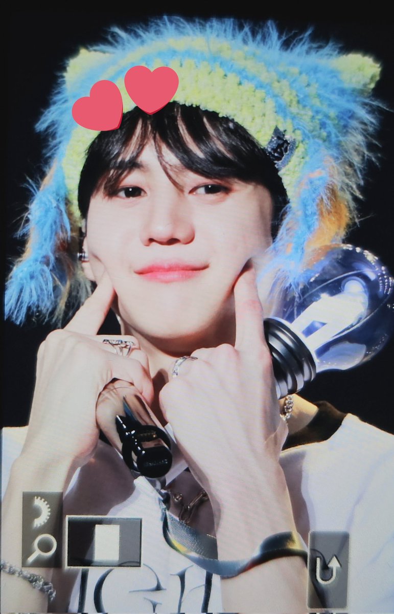 설렘💛 tweet media