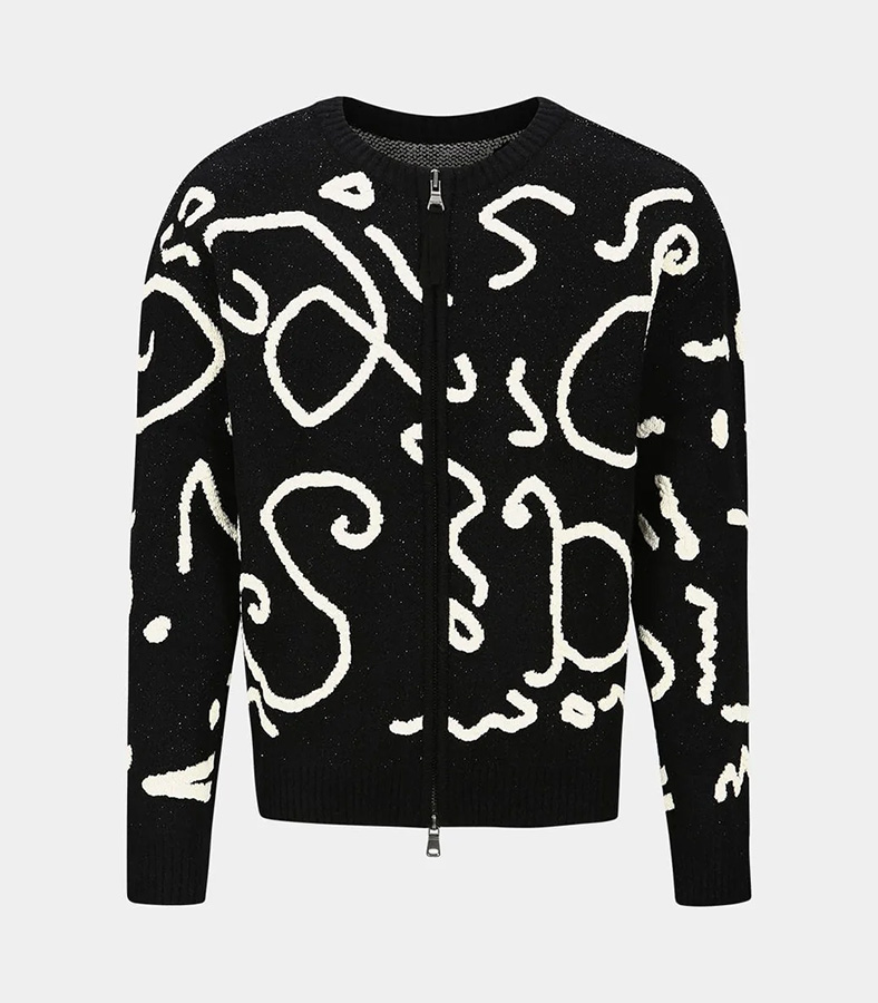 #StrayKids SNEAK PEEK of #HeatEaters #slog_changbin
🔗instagram.com/p/C6y6_6_gG3_/

Changbin🐖🐇

Andersson Bell
🧶ADSB Logo Crew-neck Sweater
adsb.co.kr/products/adsb-…