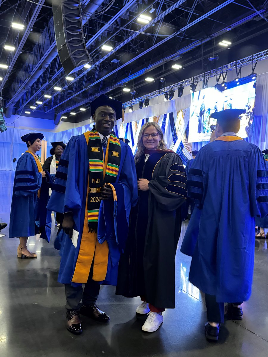 Congratulations to this year's @EmoryEconomics doctoral graduates 🎓 Andrew Smith [@DrewSmithEcon] and Wisdom Takumah! Enjoyed celebrating with you @laneygradschool's Diploma Ceremony ✨