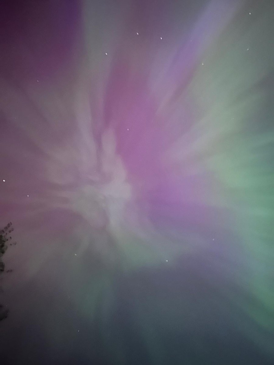 Check out these stunning images my sisters captured last night in Perkinsfield, Ontario. #solarstorm