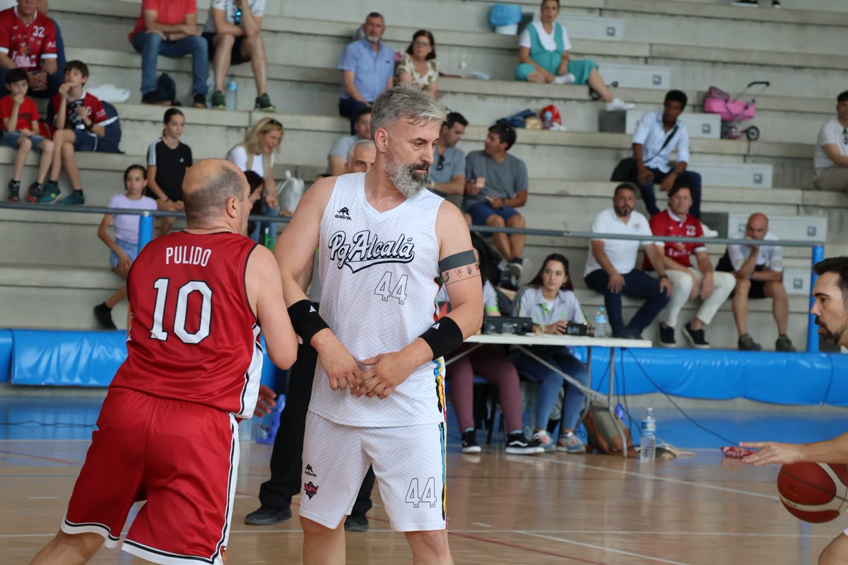 SevillaFaB's tweet photo. #FinalLigaMaxiBasket2024
📍 @Ayto_VvaAriscal
🏟️ Pabellón Municipal
🗓️ 11/05/24
⌚️ 13:30 h

‼️FINAL TERCER CUARTO‼️
🏀 @CD_LOSFIERAS 4️⃣8️⃣
 🆚 
🏀 @pgalcalabasket 5️⃣3️⃣

📳 Toda la Información y 📊Estadísticas en vivo a través de nuestra APP "AFICIÓN FAB " https://t.co/8Sd39EBKWU