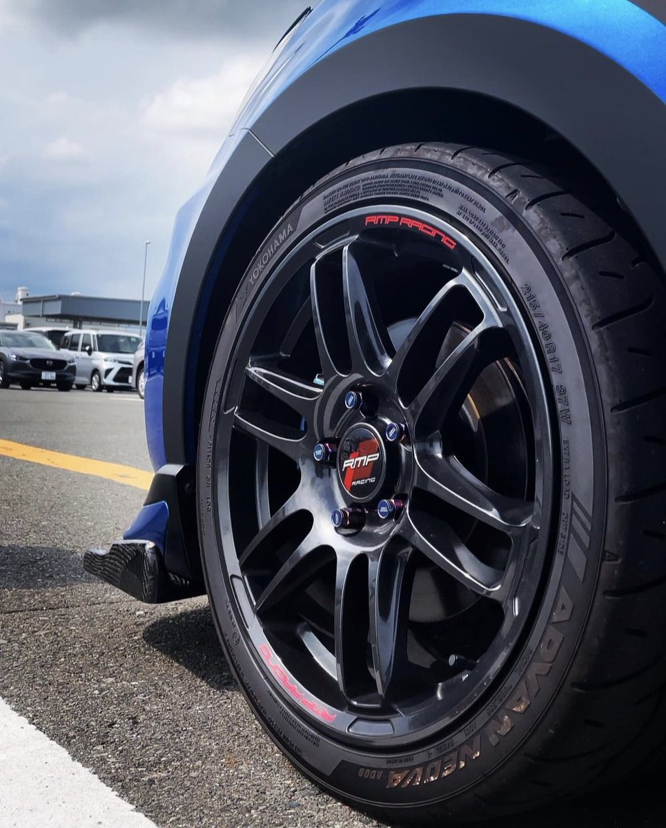 皆さんはどっちが好きですか〜？？ 【現在】 ADVAN Sports v105 WORK