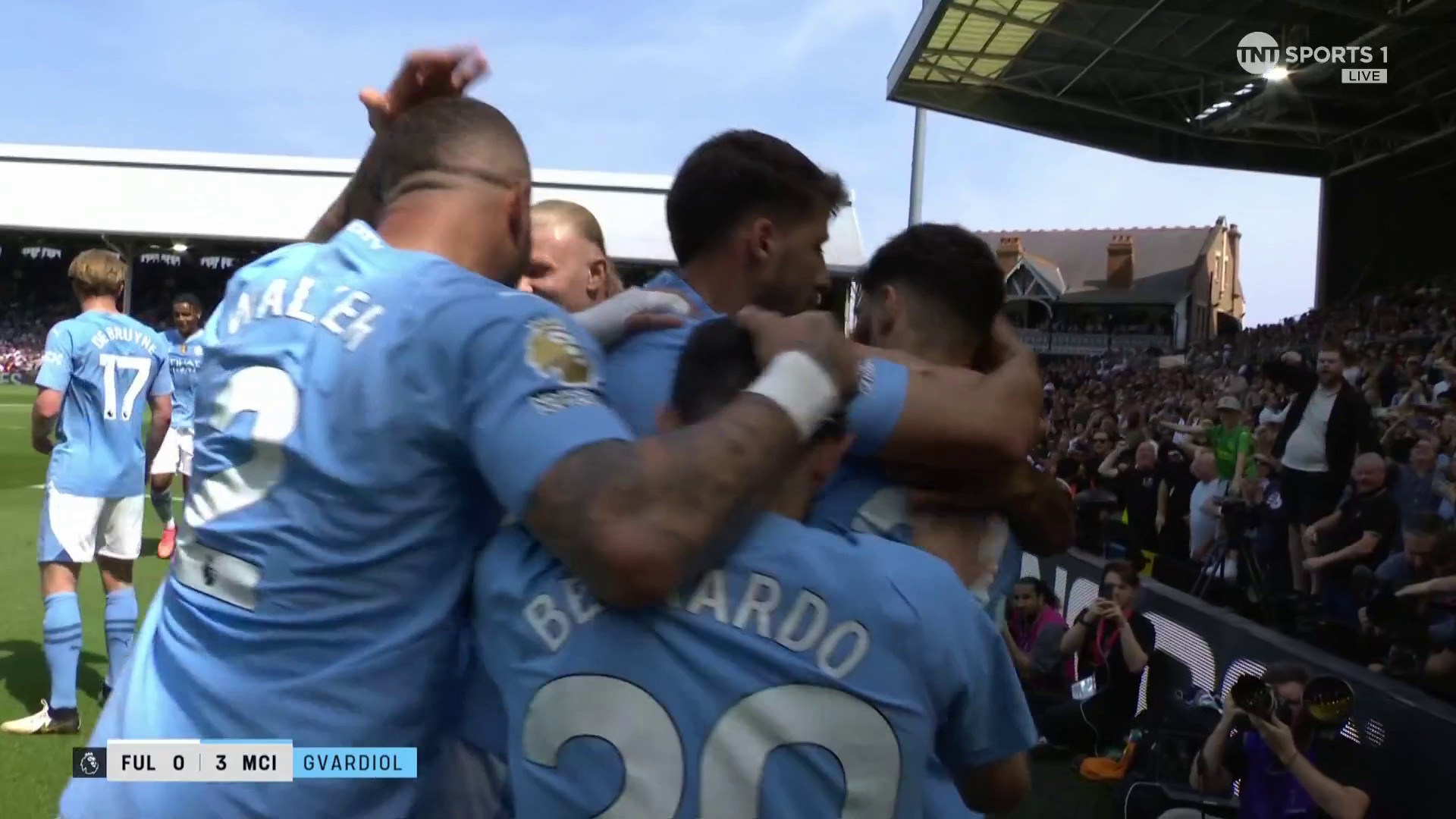 Gvardiol’s brace gives Man City 3-0 lead v. Fulham