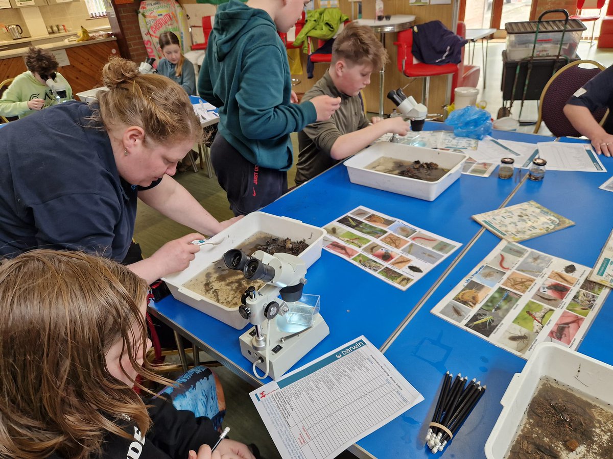 Young people dive into My River project

newsroom.pembrokeshire.gov.uk/news/young-peo…