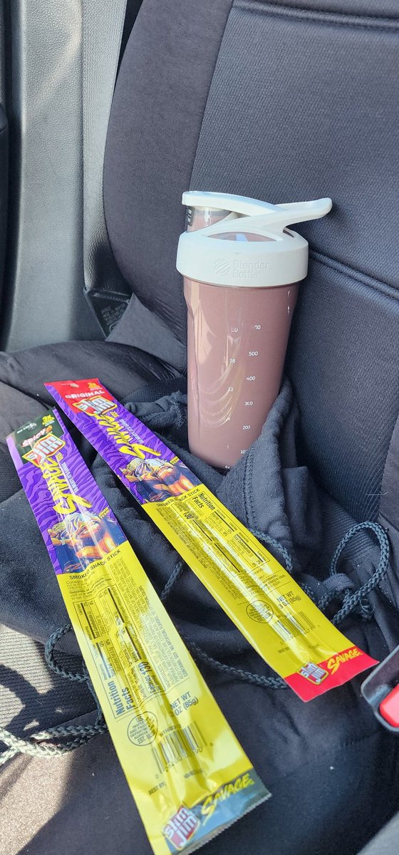 Daily post workout meal consists of 36 grams of protein in 2 savage sized slim jims and 50 g protein shake with 15g creatine... You must bulk MORE to get succulent, bulbous, rotund even.