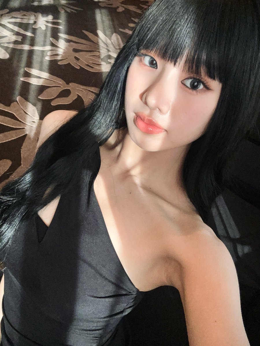 KISSOFLIFE_S2's tweet image. [띠🖤] 짠 띠 셀카❤️❤️❤️ 

#KISSOFLIFE #키스오브라이프 #KIOF 
#NATTY #나띠